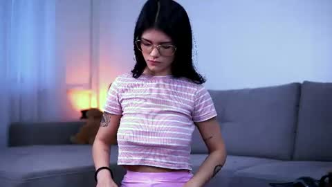 Molly online show from July 2026 03:20:01 AM