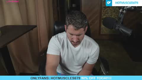 Snapshot of hotmuscles6t9 chatting on July 2026 12:17:01 AM hotmuscles6t9 online show from July 2026 12:17:01 AM