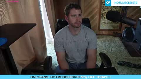 Snapshot of hotmuscles6t9 chatting on July 2026 11:42:01 PM hotmuscles6t9 online show from July 2026 11:42:01 PM