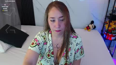 Sussy Bloom  online show from September 2025 03:01:01 AM