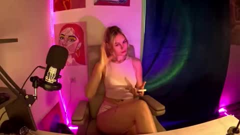 Snapshot of hotprincess2hot chatting on December 2025 10:55:01 AM hotprincess2hot online show from December 2025 10:55:01 AM