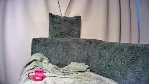 hotsauce5 online show from April 2026 08:17:01 AM