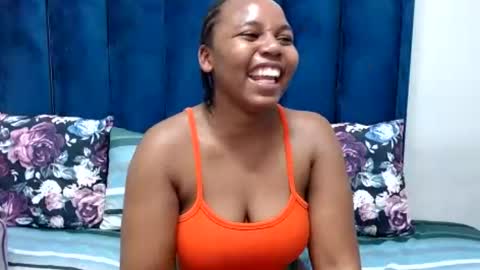 Snapshot of hotsmalltitsx chatting on June 2026 06:14:01 PM hotsmalltitsx online show from June 2026 06:14:01 PM