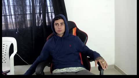 Snapshot of hotsteel420 chatting on January 2025 01:38:01 PM hotsteel420 online show from January 2025 01:38:01 PM