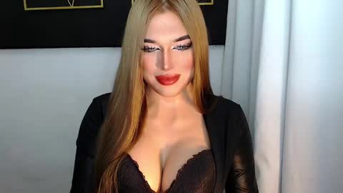 STELLA online show from January 2025 06:56:01 AM