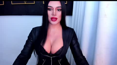 Snapshot of hotstellacumxxx chatting on May 2026 06:33:01 AM STELLA online show from May 2026 06:33:01 AM