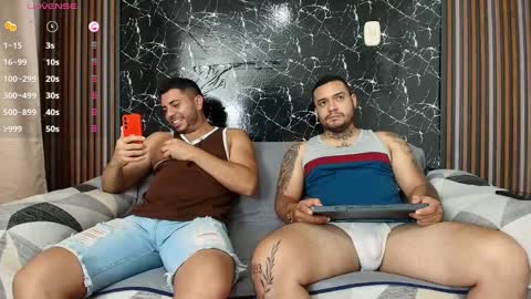 Snapshot of hott_asses chatting on February 2025 10:31:02 PM hott_asses online show from February 2025 10:31:02 PM