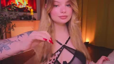 Jane  online show from November 2025 02:50:01 PM