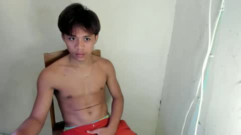 Snapshot of hottie_migs chatting on April 2026 08:42:02 PM hottie_migs online show from April 2026 08:42:02 PM