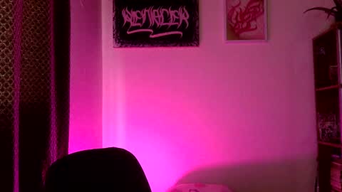 Snapshot of hottietat4u chatting on February 2025 03:58:01 PM Tat  online show from February 2025 03:58:01 PM