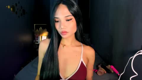 Hi i am Jane half vietnamese and half pinay and would like to meet good person here XOXO online show from June 2026 06:27:01 AM