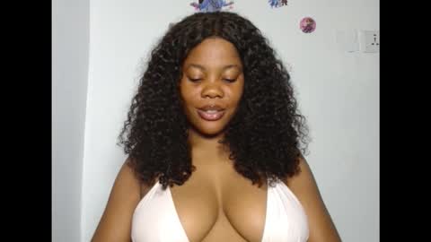 hotty_lora889 online show from September 2025 10:37:01 AM