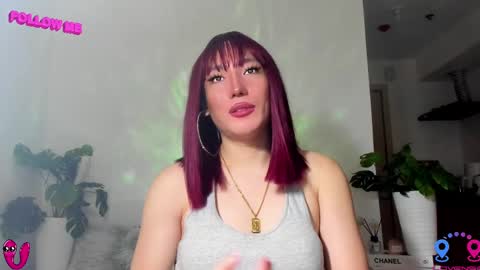 Snapshot of hottycrishinaxx chatting on February 2025 01:40:01 AM crishinahotty online show from February 2025 01:40:01 AM