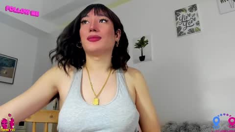 Snapshot of hottycrishinaxx chatting on March 2025 02:08:02 AM crishinahotty online show from March 2025 02:08:02 AM