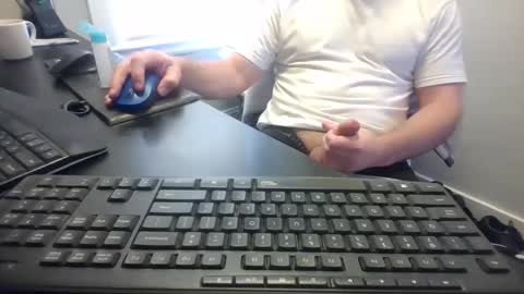 hoverday online show from April 2026 03:42:02 PM