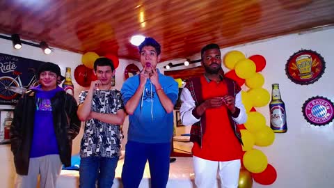 Snapshot of howents chatting on February 2025 02:40:02 AM HOWENTS online show from February 2025 02:40:02 AM