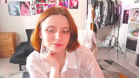 Snapshot of hua_lian chatting on May 2026 06:10:02 AM Alice online show from May 2026 06:10:02 AM