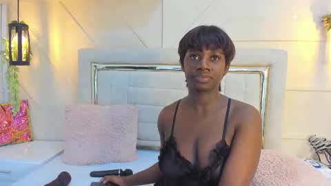 Snapshot of huddah_cam chatting on January 2025 02:19:01 PM huddah online show from January 2025 02:19:01 PM