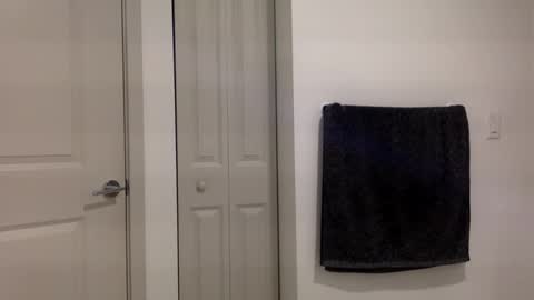 Snapshot of hugeblast chatting on October 2025 11:59:02 PM HugeBlast online show from October 2025 11:59:02 PM