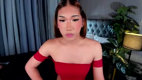 Snapshot of hugecockasianprincess chatting on July 2026 05:05:02 PM Lexy online show from July 2026 05:05:02 PM