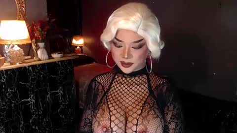 Christine online show from September 2025 08:27:01 AM