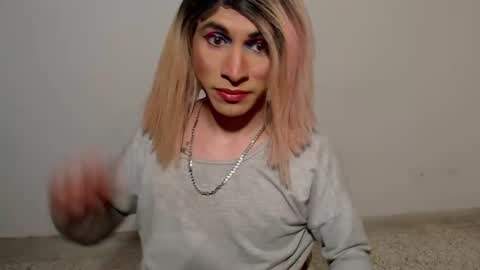 Danezka online show from December 2025 04:53:02 AM