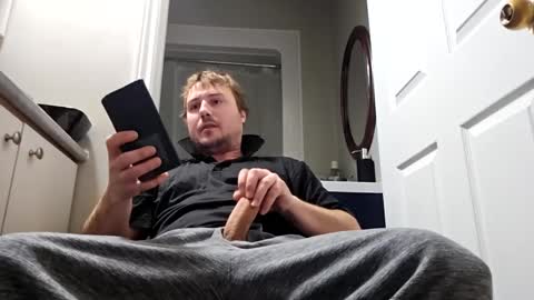 Huge mega monster Cumsplash online show from March 2025 06:11:01 PM