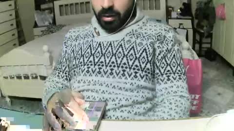 hugeveiny online show from March 2025 05:57:02 PM