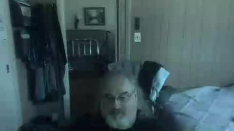 Snapshot of huggybear566 chatting on July 2026 03:48:02 PM lonely huggy bear online show from July 2026 03:48:02 PM