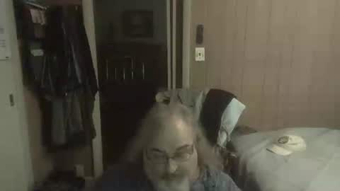 Snapshot of huggybear566 chatting on July 2026 02:44:01 PM lonely huggy bear online show from July 2026 02:44:01 PM