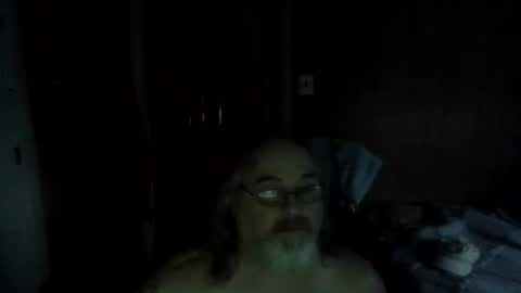 Snapshot of huggybear566 chatting on August 2026 01:14:02 PM lonely huggy bear online show from August 2026 01:14:02 PM