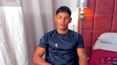 Hugo Cano online show from November 2025 09:11:01 PM