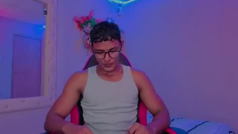 Snapshot of hugo_cano chatting on April 2026 10:51:02 PM Hugo Cano online show from April 2026 10:51:02 PM