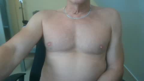 Snapshot of hundeleine chatting on June 2026 12:24:02 PM hundeleine online show from June 2026 12:24:02 PM