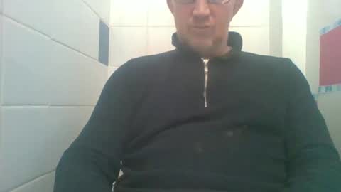 Snapshot of hung69foryou chatting on January 2025 03:25:02 PM hung69foryou online show from January 2025 03:25:02 PM