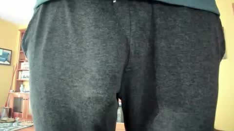 Snapshot of hung_hot_fit10 chatting on December 2024 05:55:02 PM Big uncut cock dripping online show from December 2024 05:55:02 PM