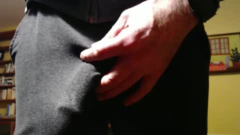 Snapshot of hung_hot_fit10 chatting on January 2025 05:37:02 AM Big uncut cock dripping online show from January 2025 05:37:02 AM