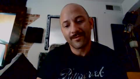 hungherowithoutacape online show from June 2026 05:21:02 PM