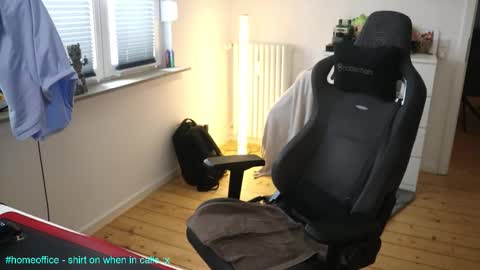 hungry_26 online show from October 2025 10:23:02 AM