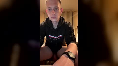 Snapshot of hungteasex chatting on April 2026 10:33:02 PM HungTeaseX online show from April 2026 10:33:02 PM