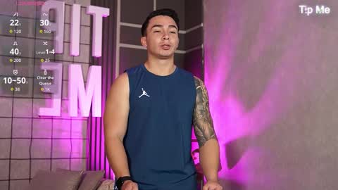 hunk_ryan online show from October 2025 12:31:01 PM