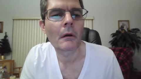 Snapshot of hunkmasclefad458 chatting on December 2024 03:07:02 AM hunkmasclefad458 online show from December 2024 03:07:02 AM