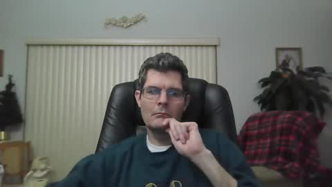Snapshot of hunkmasclefad458 chatting on December 2024 04:06:01 AM hunkmasclefad458 online show from December 2024 04:06:01 AM