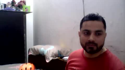 Snapshot of hunkster102 chatting on April 2026 04:11:02 PM hunkster102 online show from April 2026 04:11:02 PM