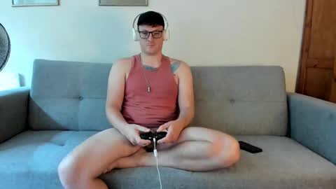 Snapshot of hunky_arthur chatting on February 2025 12:50:01 PM Hunky Arthur online show from February 2025 12:50:01 PM