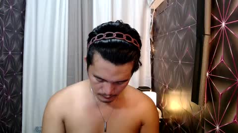 hunkylloyd online show from February 2025 05:37:01 PM