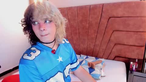 Snapshot of hunter_todd chatting on January 2026 04:47:01 AM hunter online show from January 2026 04:47:01 AM