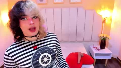 Snapshot of hunter_todd chatting on January 2026 03:55:02 AM hunter online show from January 2026 03:55:02 AM