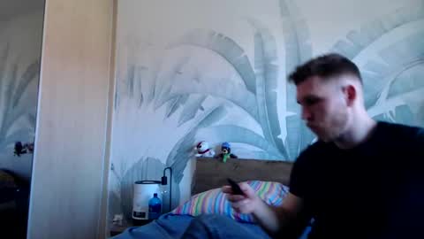 Snapshot of hunterbridges chatting on March 2025 10:02:01 AM Hunter Bridges online show from March 2025 10:02:01 AM