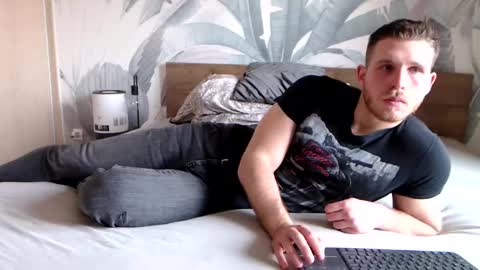 Snapshot of hunterbridges chatting on March 2025 11:36:02 AM Hunter Bridges online show from March 2025 11:36:02 AM